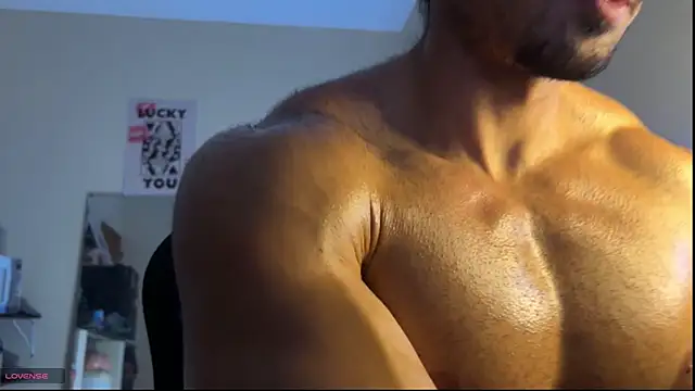 Snapshot of Lucasfit24 chatting on May 18, 2026, 3:13 am Lucasfit24 online show from May 18, 2026, 3:13 am