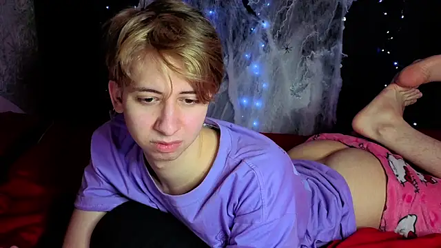 Snapshot of Timothy_Fox chatting on November 25, 2025, 1:22 pm Timothy Fox online show from November 25, 2025, 1:22 pm