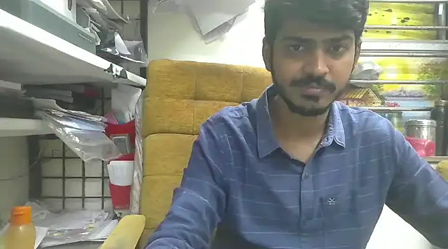 Snapshot of cute_modell chatting on February 12, 2025, 12:44 pm cute modell online show from February 12, 2025, 12:44 pm