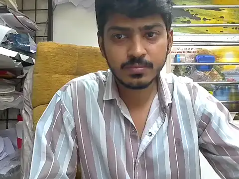 Snapshot of cute_modell chatting on November 7, 2025, 12:05 pm cute modell online show from November 7, 2025, 12:05 pm