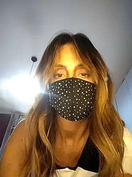 Snapshot of Akemi_rossi chatting on September 25, 2025, 11:36 am Akemi rossi online show from September 25, 2025, 11:36 am