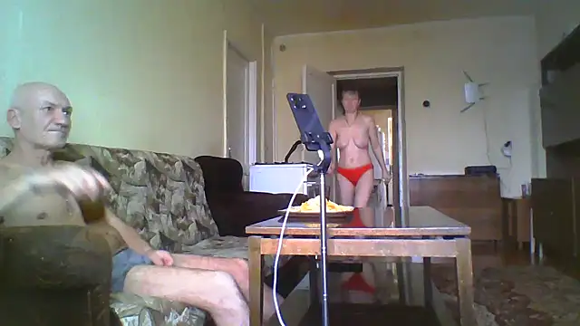 LoverCoupxl online show from September 20, 2025, 12:06 pm