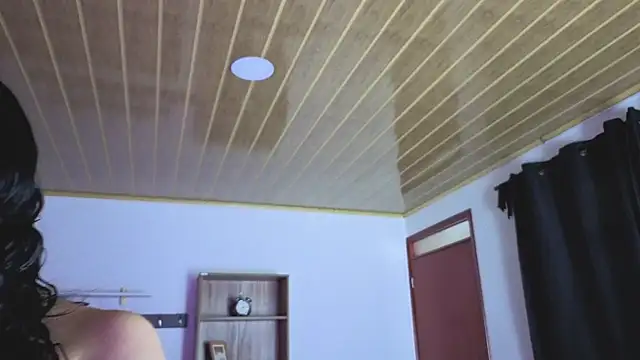 Renaxi Smith online show from March 7, 2026, 7:33 pm