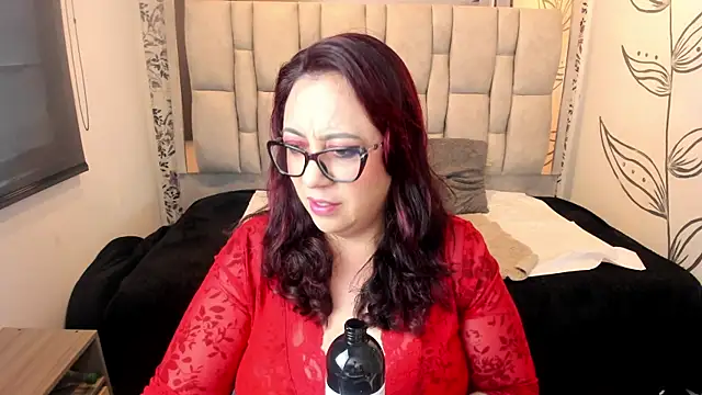 Victoria Adamns online show from January 8, 2026, 12:07 pm