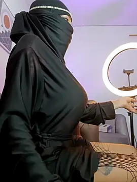 azahara faraah online show from October 24, 2025, 6:26 pm