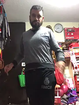 Snapshot of leonardohot1987 chatting on February 13, 2025, 5:16 am leonardohot1987 online show from February 13, 2025, 5:16 am