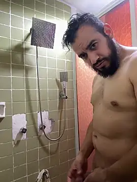 Snapshot of leonardohot1987 chatting on March 3, 2025, 4:25 am leonardohot1987 online show from March 3, 2025, 4:25 am