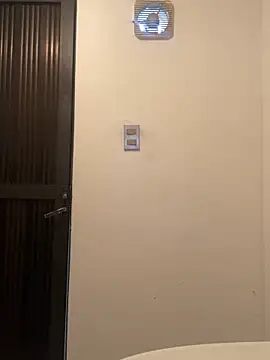 Snapshot of leonardohot1987 chatting on December 15, 2025, 8:57 pm leonardohot1987 online show from December 15, 2025, 8:57 pm