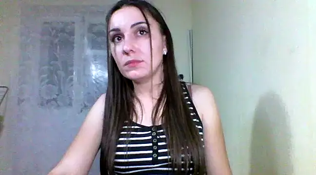 Snapshot of Yuliia30 chatting on January 11, 2025, 7:27 pm Yuliia30 online show from January 11, 2025, 7:27 pm