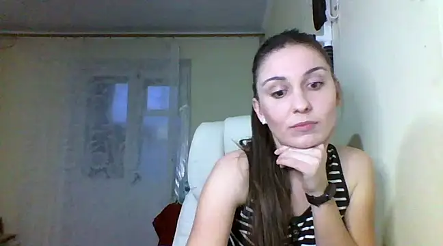 Snapshot of Yuliia30 chatting on January 12, 2025, 2:30 pm Yuliia30 online show from January 12, 2025, 2:30 pm