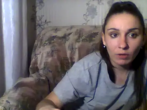 Snapshot of Yuliia30 chatting on February 16, 2025, 4:32 pm Yuliia30 online show from February 16, 2025, 4:32 pm