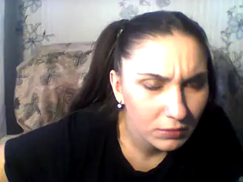 Snapshot of Yuliia30 chatting on February 23, 2025, 1:21 pm Yuliia30 online show from February 23, 2025, 1:21 pm