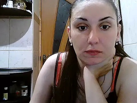 Snapshot of Yuliia30 chatting on October 2, 2025, 4:47 pm Yuliia30 online show from October 2, 2025, 4:47 pm