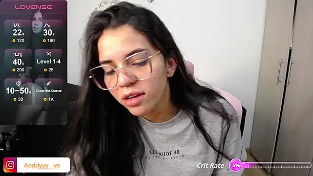 Anddyy   online show from November 4, 2025, 10:53 pm