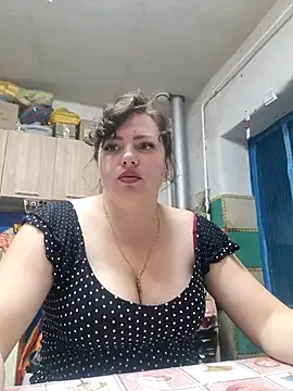 Snapshot of Jyleta chatting on July 9, 2026, 9:19 pm Jyleta online show from July 9, 2026, 9:19 pm