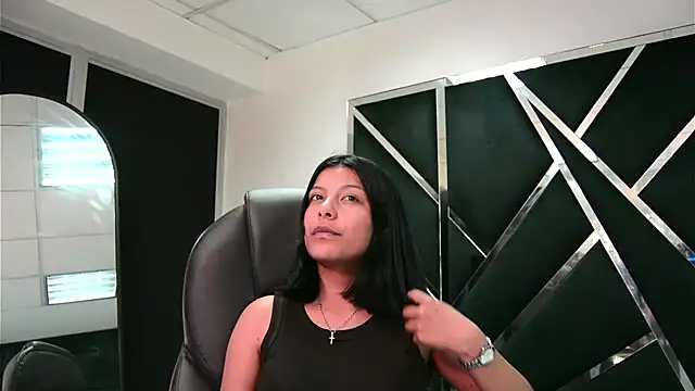 Snapshot of Salmaportman69 chatting on November 3, 2025, 12:46 am Salmaportman69 online show from November 3, 2025, 12:46 am