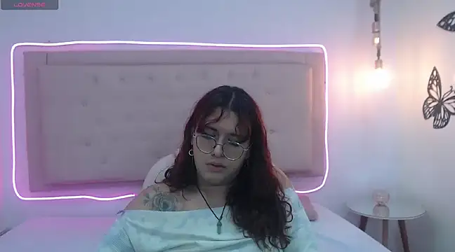 kathepickmanx online show from March 13, 2025, 6:48 am