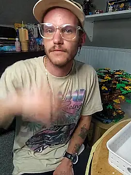 Snapshot of SoxxyNsh chatting on September 23, 2025, 8:12 pm SoxxyNsh online show from September 23, 2025, 8:12 pm