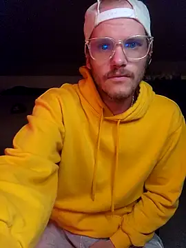 Snapshot of SoxxyNsh chatting on October 15, 2025, 1:39 am SoxxyNsh online show from October 15, 2025, 1:39 am