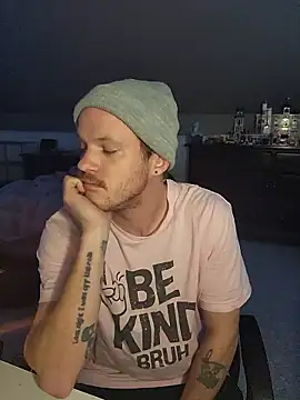 Snapshot of SoxxyNsh chatting on January 11, 2026, 2:11 pm SoxxyNsh online show from January 11, 2026, 2:11 pm