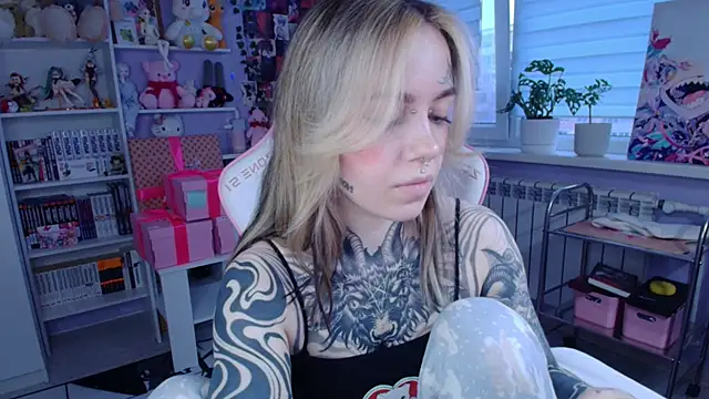 Catharsisi online show from November 8, 2025, 1:22 pm