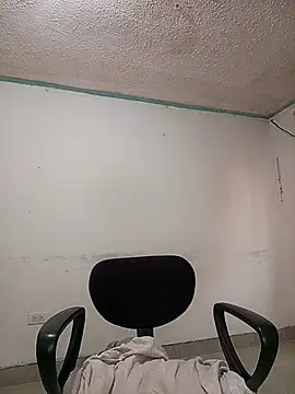 CarolinePolsen online show from March 18, 2025, 12:03 pm