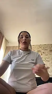 Rosanna Rennie online show from February 24, 2025, 1:10 pm