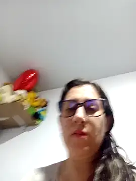 CHARLOTTE 1711 online show from November 26, 2025, 3:18 am