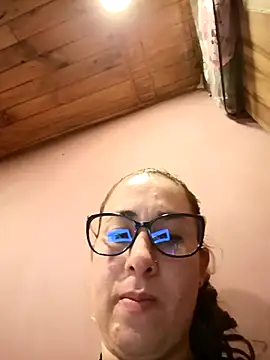 CHARLOTTE 1711 online show from April 29, 2026, 3:10 am