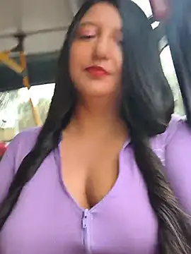 Snapshot of Melyy_Edii chatting on July 14, 2026, 6:35 pm Melyy Edii online show from July 14, 2026, 6:35 pm