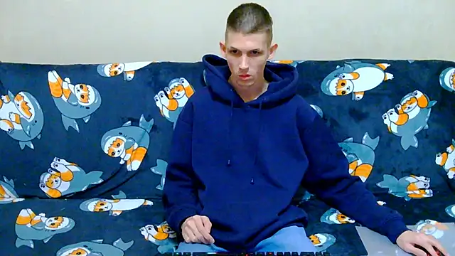 Snapshot of Lester_Broo chatting on October 5, 2025, 9:45 pm Lester Broo online show from October 5, 2025, 9:45 pm