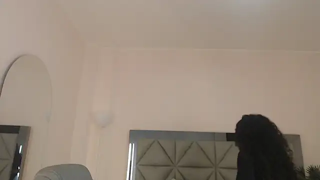 ilitzy cardona online show from January 11, 2026, 3:44 am