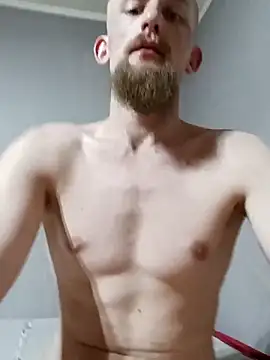 larzik94 online show from March 3, 2026, 8:04 pm