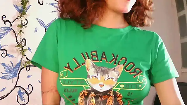 zoe ch  online show from February 12, 2026, 2:39 am