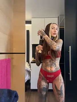 Black sweet Rose online show from March 3, 2026, 11:38 am