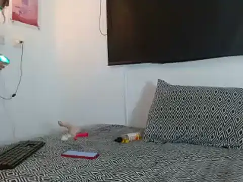 Snapshot of samantha_ferrer28 chatting on March 14, 2025, 8:10 am samantha ferrer28 online show from March 14, 2025, 8:10 am