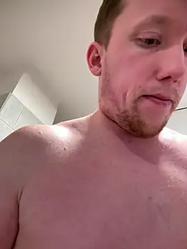 Snapshot of Sklavesucht2025 chatting on February 11, 2025, 9:35 pm Sklavesucht2025 online show from February 11, 2025, 9:35 pm