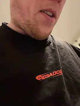 Snapshot of Sklavesucht2025 chatting on February 15, 2025, 4:47 am Sklavesucht2025 online show from February 15, 2025, 4:47 am