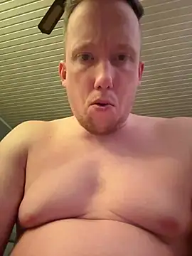 Sklavesucht2025 online show from April 17, 2026, 1:30 am