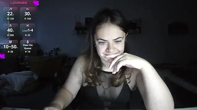 Snapshot of Your___Hope chatting on October 24, 2025, 5:48 am Your Hope online show from October 24, 2025, 5:48 am