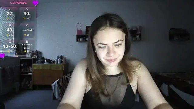 Snapshot of Your___Hope chatting on November 9, 2025, 6:33 am Your Hope online show from November 9, 2025, 6:33 am