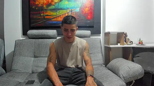Snapshot of Thomass_conor chatting on January 28, 2025, 10:34 pm Thomass conor online show from January 28, 2025, 10:34 pm