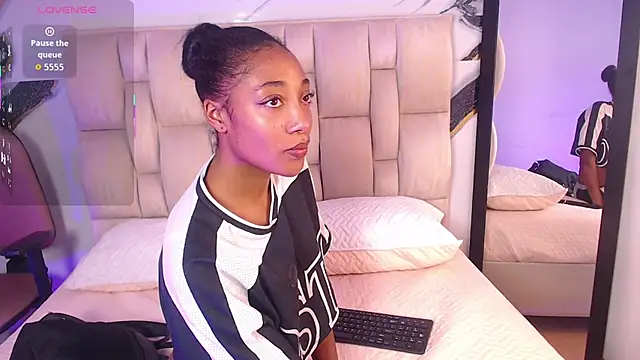 Snapshot of esmeralda-bk chatting on May 29, 2026, 9:57 pm esmeralda-bk online show from May 29, 2026, 9:57 pm