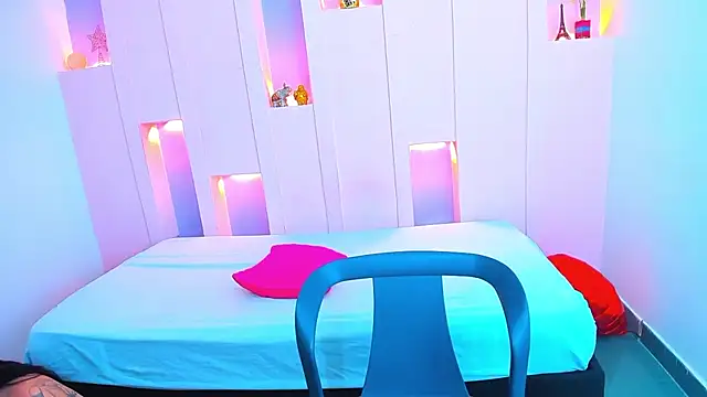 ScarletEmber3 online show from February 18, 2025, 3:42 am