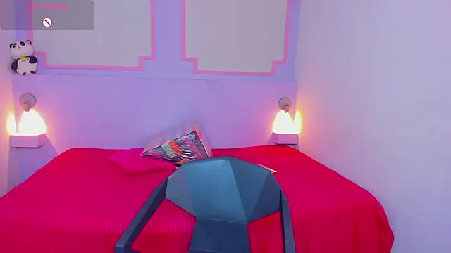 ScarletEmber3 online show from February 19, 2025, 5:05 am