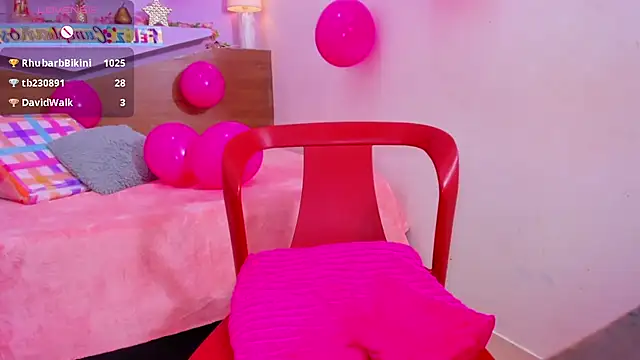 ScarletEmber3 online show from March 18, 2025, 9:31 am