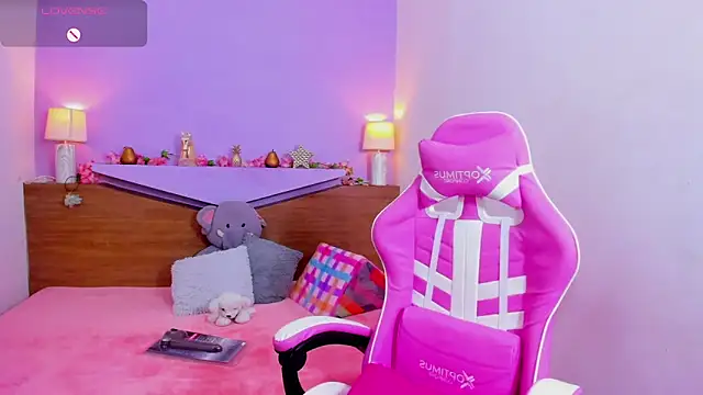 ScarletEmber3 online show from March 23, 2025, 3:43 am