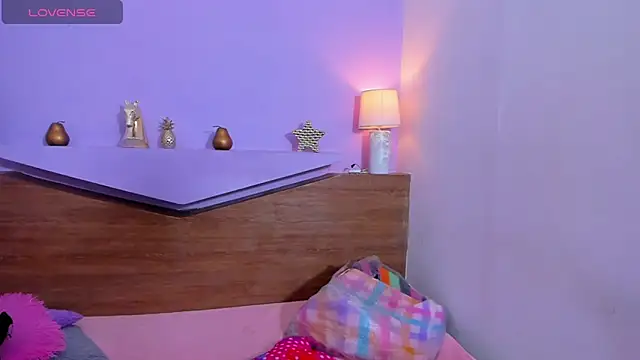 ScarletEmber3 online show from September 23, 2025, 6:05 am