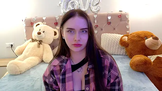 Lilliana Moon online show from February 28, 2026, 9:43 am