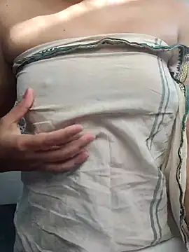 nikkibenza online show from March 6, 2025, 11:03 am